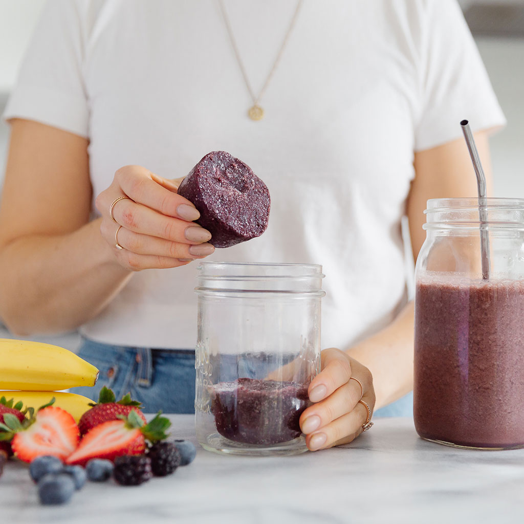 blender-bites-power-berry-smoothie-and-puck